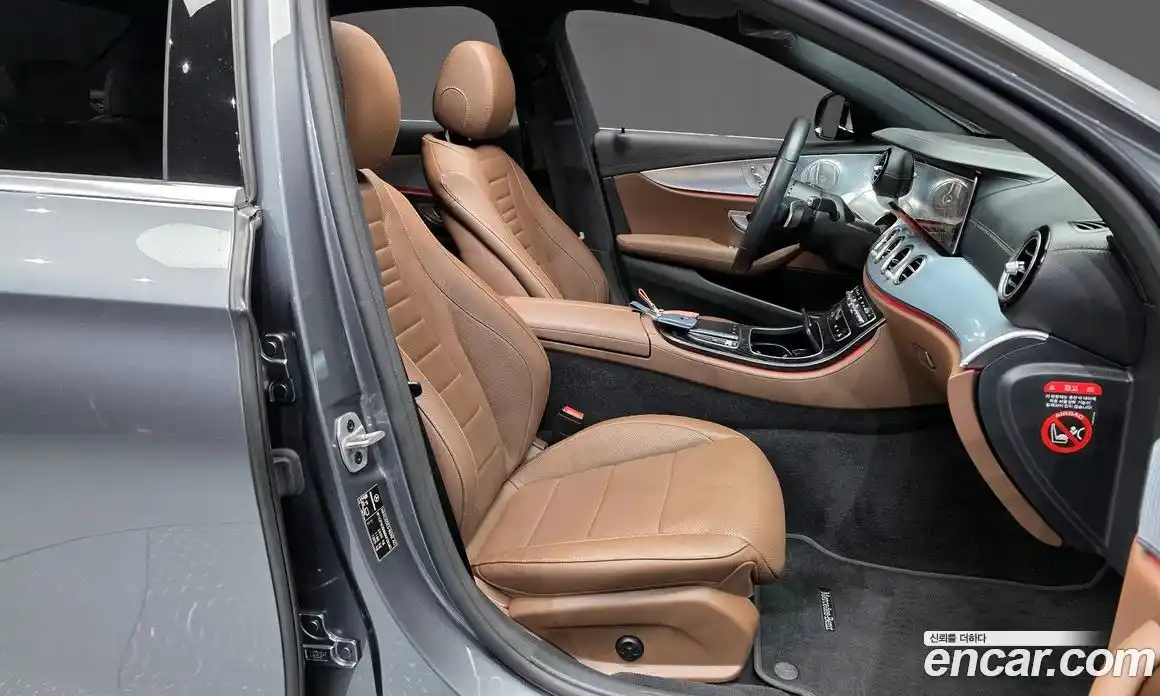 Mercedes-Benz E-Class 2021 2.0 гидро, фото 11