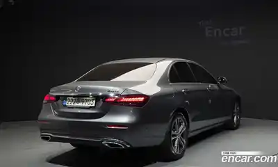 Mercedes-Benz E-Class 2021 2.0 гидро, миниатюра 2