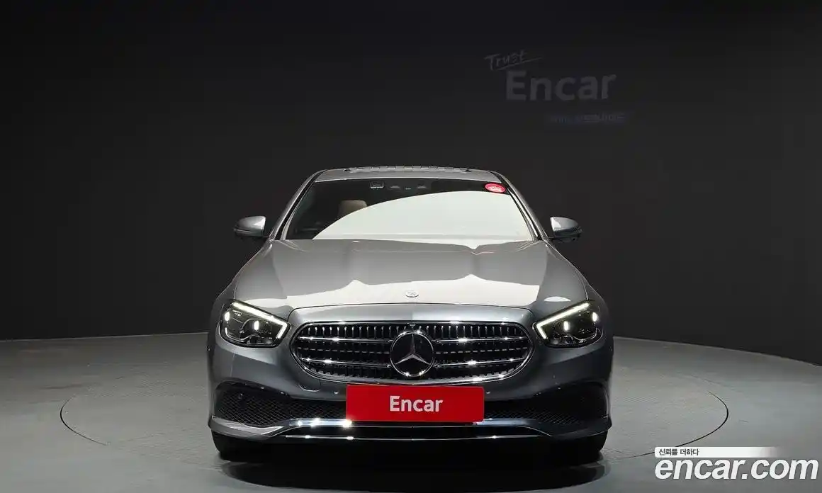 Mercedes-Benz E-Class 2021 2.0 гидро, фото 3