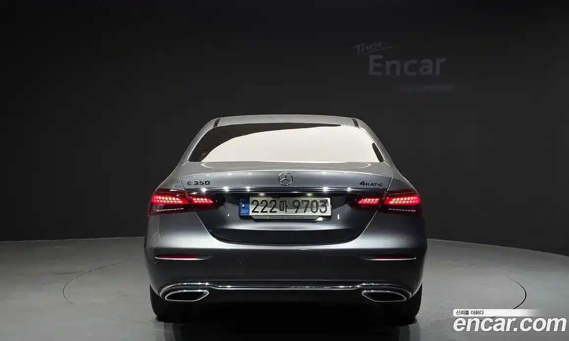 Mercedes-Benz E-Class 2021 2.0 гидро, фото 4