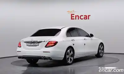 Mercedes-Benz E-Class 2020 2.0 гидро, миниатюра 2