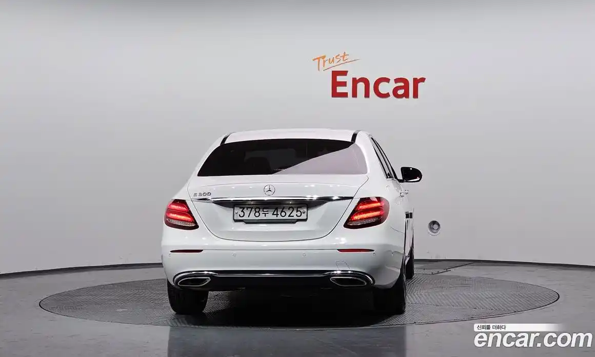 Mercedes-Benz E-Class 2020 2.0 гидро, фото 4