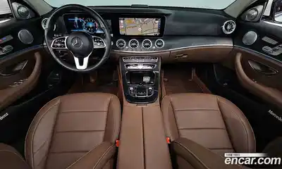 Mercedes-Benz E-Class 2020 2.0 гидро, миниатюра 7