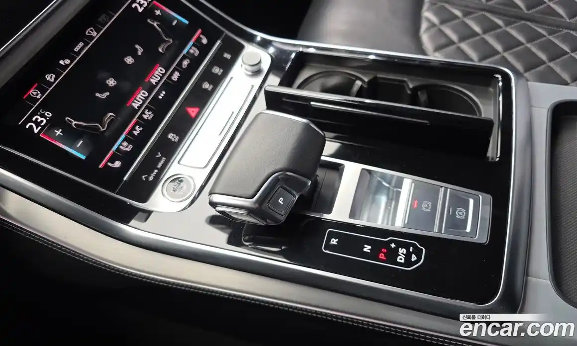Audi Q8 2021 3.0 гидро в Москве № 1132389, фото 9