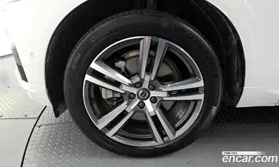 Volvo XC60 2021 2.0 гидро в Москве № 1132753, миниатюра 5