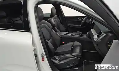 Volvo XC60 2021 2.0 гидро в Москве № 1132764, миниатюра 10