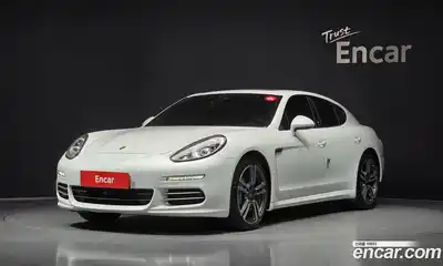 Porsche Panamera, 2016