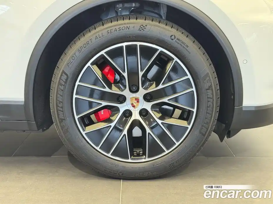 Porsche Macan 2025 0.1 гидро в Москве № 1135469, фото 9