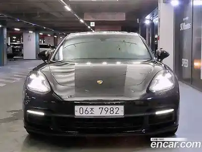 Porsche Panamera, 2019