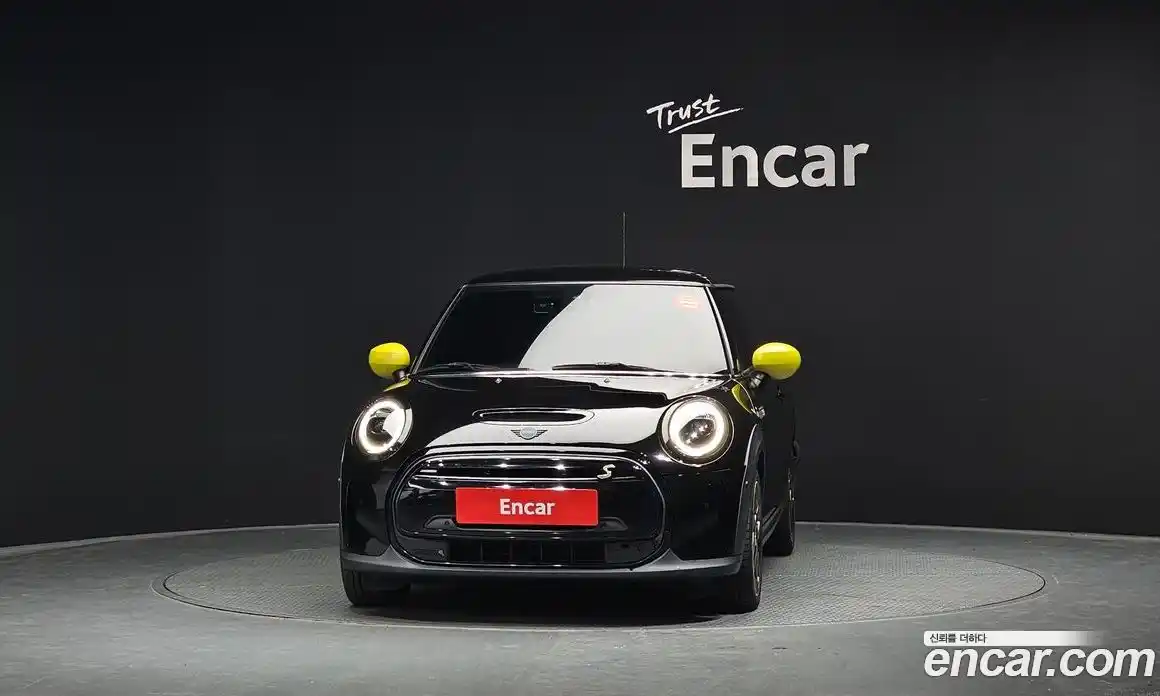 Mini Cooper 2022 гидро в Москве № 1138058, фото 3