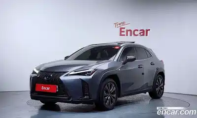 Lexus UX, 2020