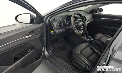 Hyundai Avante 2018 1.6 гидро в Москве № 1141708, миниатюра 11