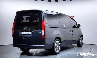Hyundai Staria 2024 2.2 Автомат в Москве № 1142857, миниатюра 2