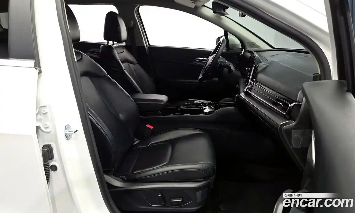 Kia Sportage 2023 1.6 Автомат в Москве № 1142927, фото 11