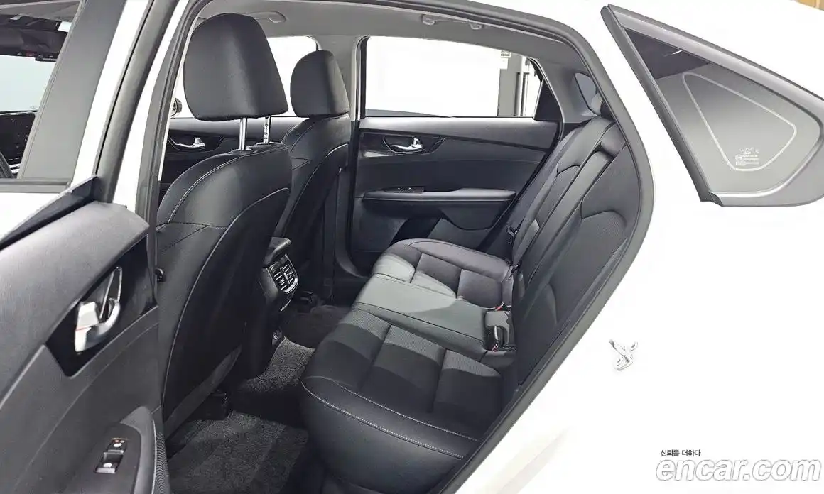 Kia K3 2023 1.6 Автомат в Москве № 1142953, фото 12