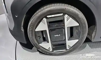 Kia EV3 2024 0.2 Автомат в Москве № 1143116, миниатюра 5