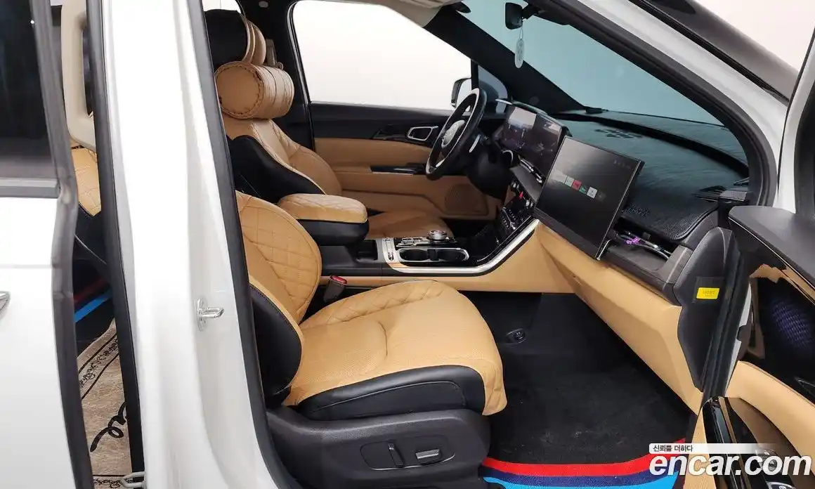 Kia Canival 2023 3.5 Автомат в Москве № 1143258, фото 11