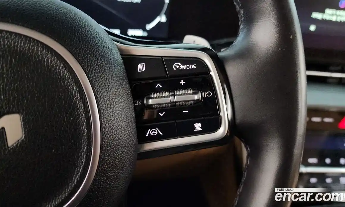 Kia Canival 2023 3.5 Автомат в Москве № 1143258, фото 17