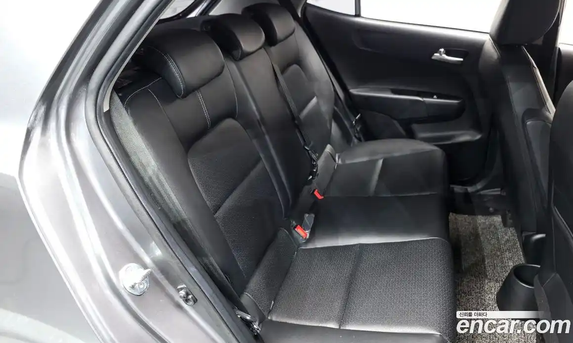 Kia Morning 2021 1.0 Автомат в Москве № 1143342, фото 11