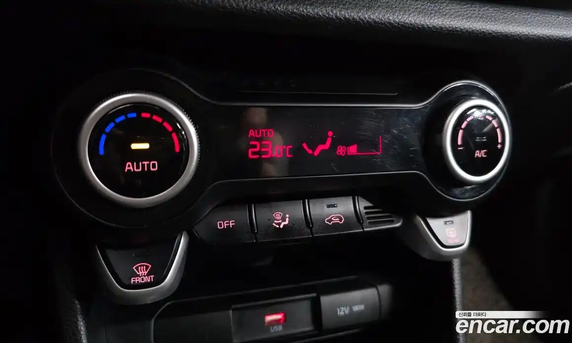 Kia Morning 2021 1.0 Автомат в Москве № 1143342, фото 15