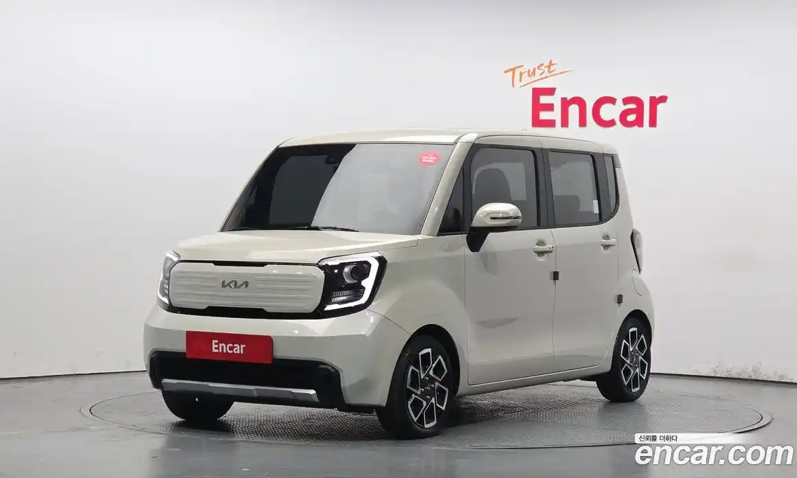 Kia Ray 2023 1.0 Автомат в Москве № 1143356, фото 1