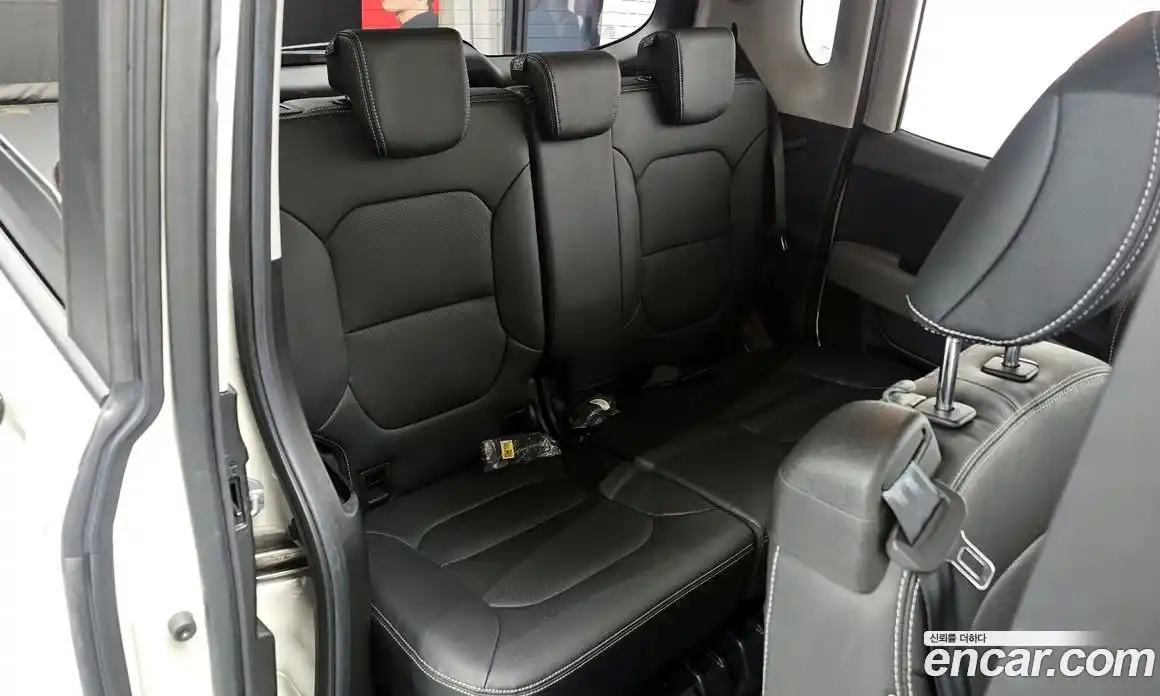 Kia Ray 2023 1.0 Автомат в Москве № 1143356, фото 12