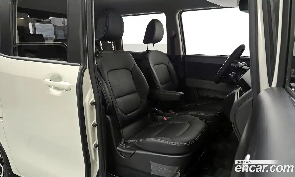 Kia Ray 2023 1.0 Автомат в Москве № 1143356, фото 10