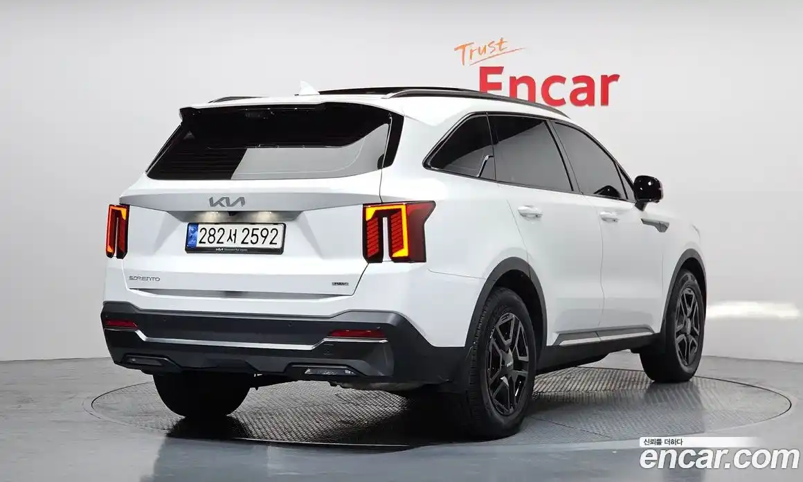 Kia Sorento 2024 1.6 Автомат в Москве № 1143383, фото 2