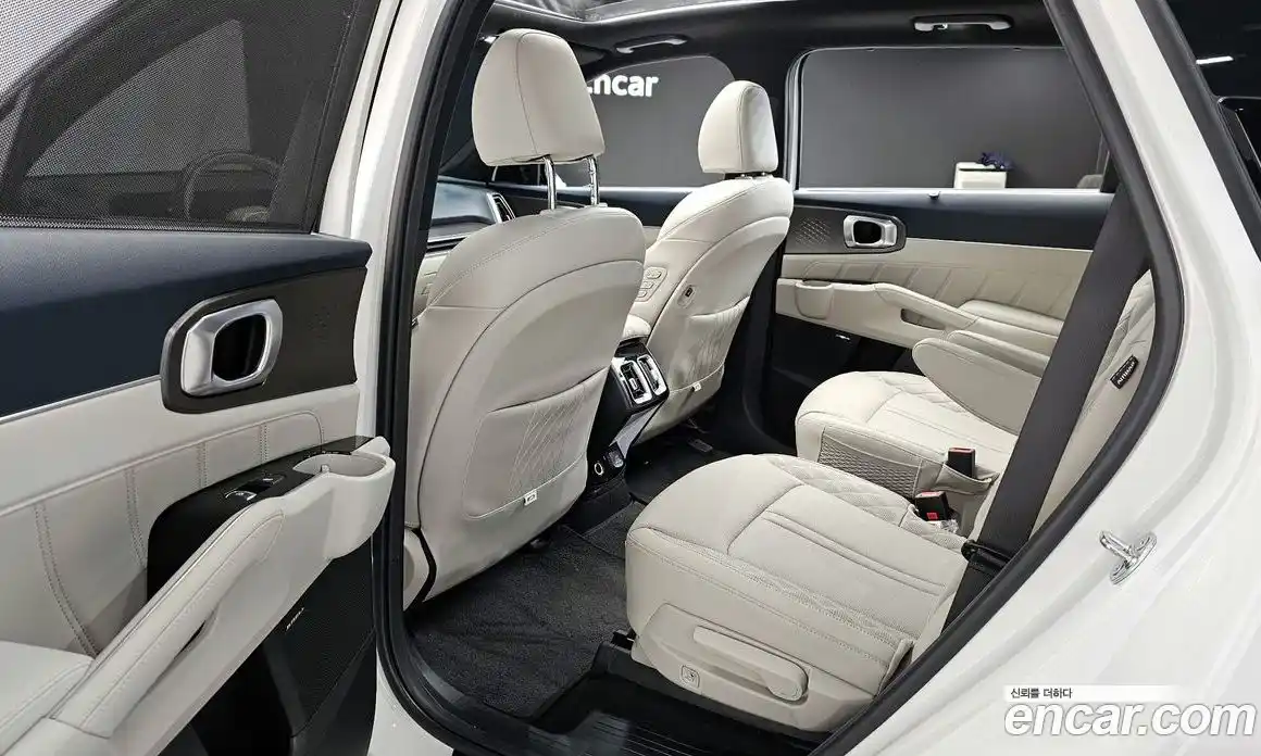 Kia Sorento 2024 1.6 Автомат в Москве № 1143383, фото 10