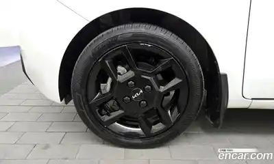 Kia Ray 2023 1.0 Автомат в Москве № 1143402, миниатюра 5