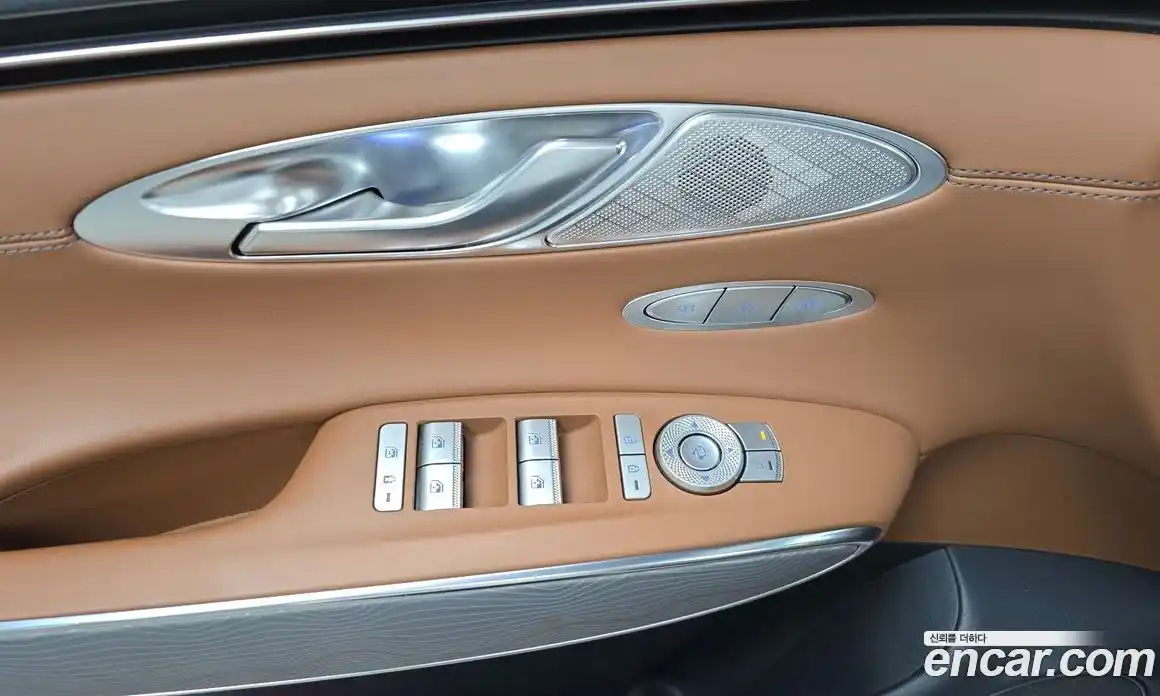 Genesis GV70 2022 2.5 Автомат в Москве № 1143584, фото 17