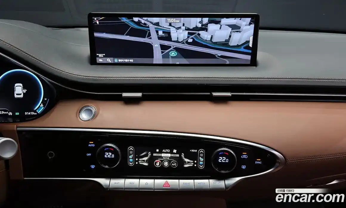 Genesis GV70 2022 2.5 Автомат в Москве № 1143721, фото 16