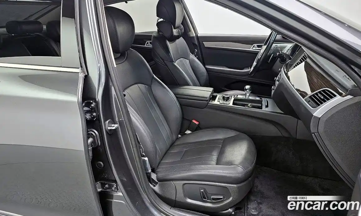 Genesis G80 2018 3.3 Автомат в Москве № 1143729, фото 10