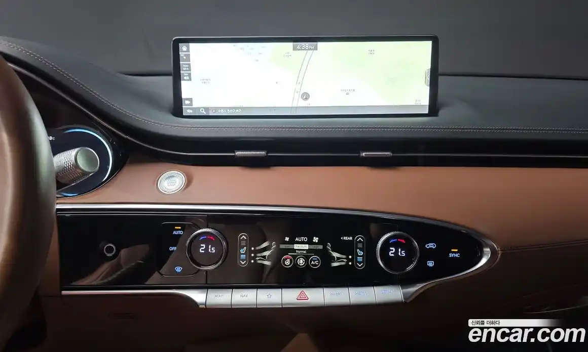 Genesis GV70 2021 2.5 Автомат в Москве № 1143745, фото 14