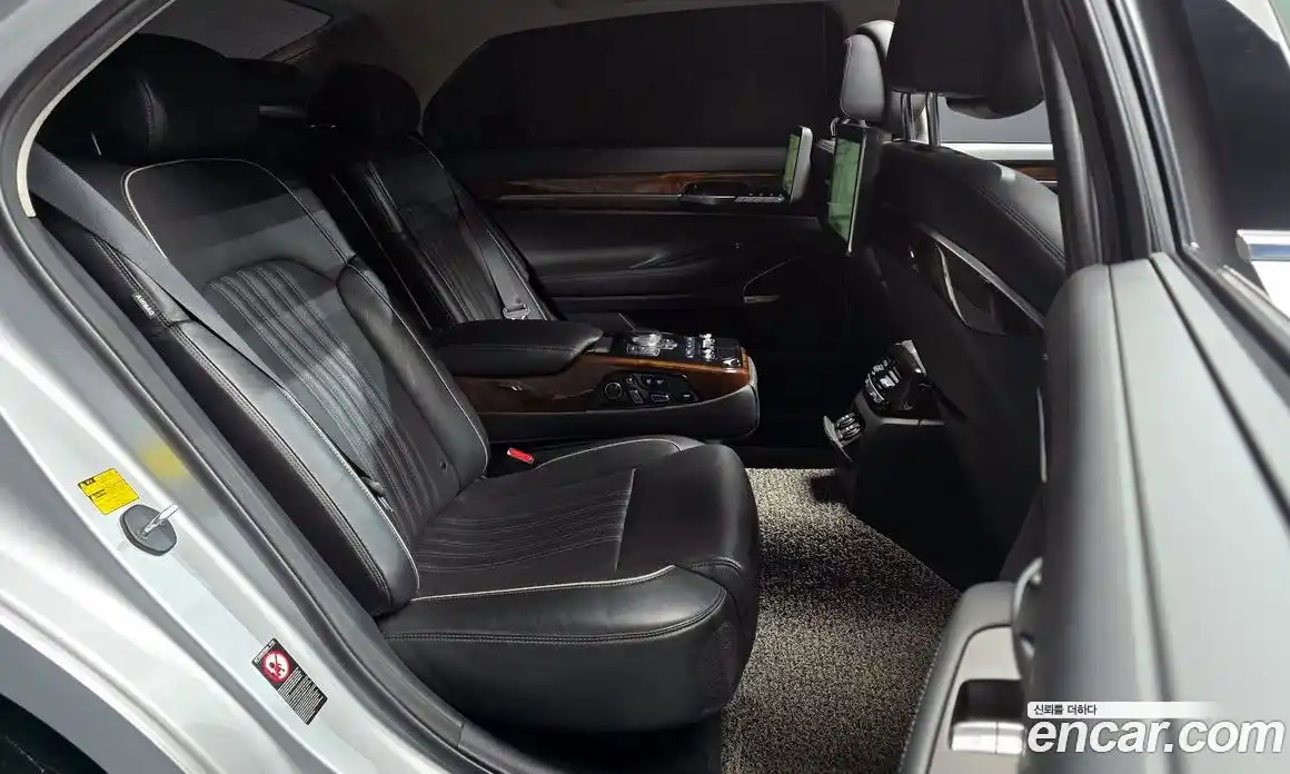 Genesis EQ900 2016 3.8 Автомат в Москве № 1143763, фото 12