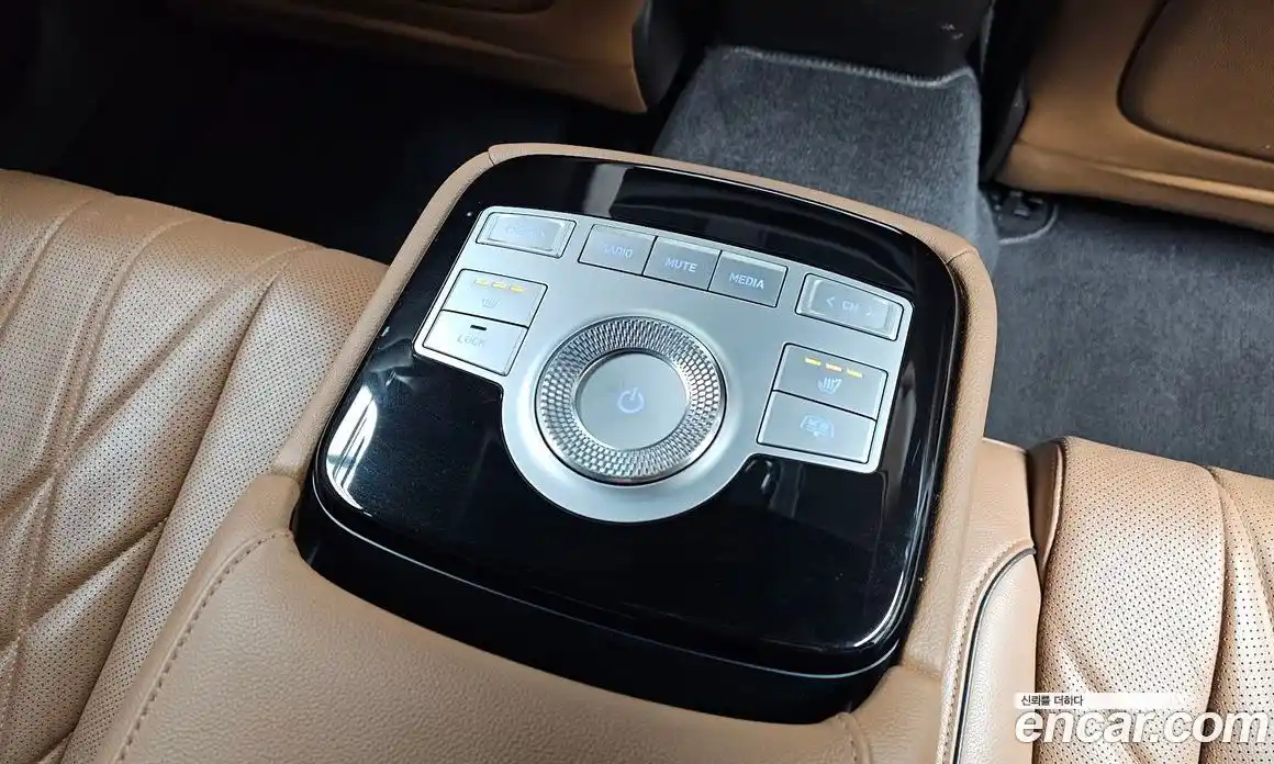 Genesis G80 2022 2.5 Автомат в Москве № 1143786, фото 18