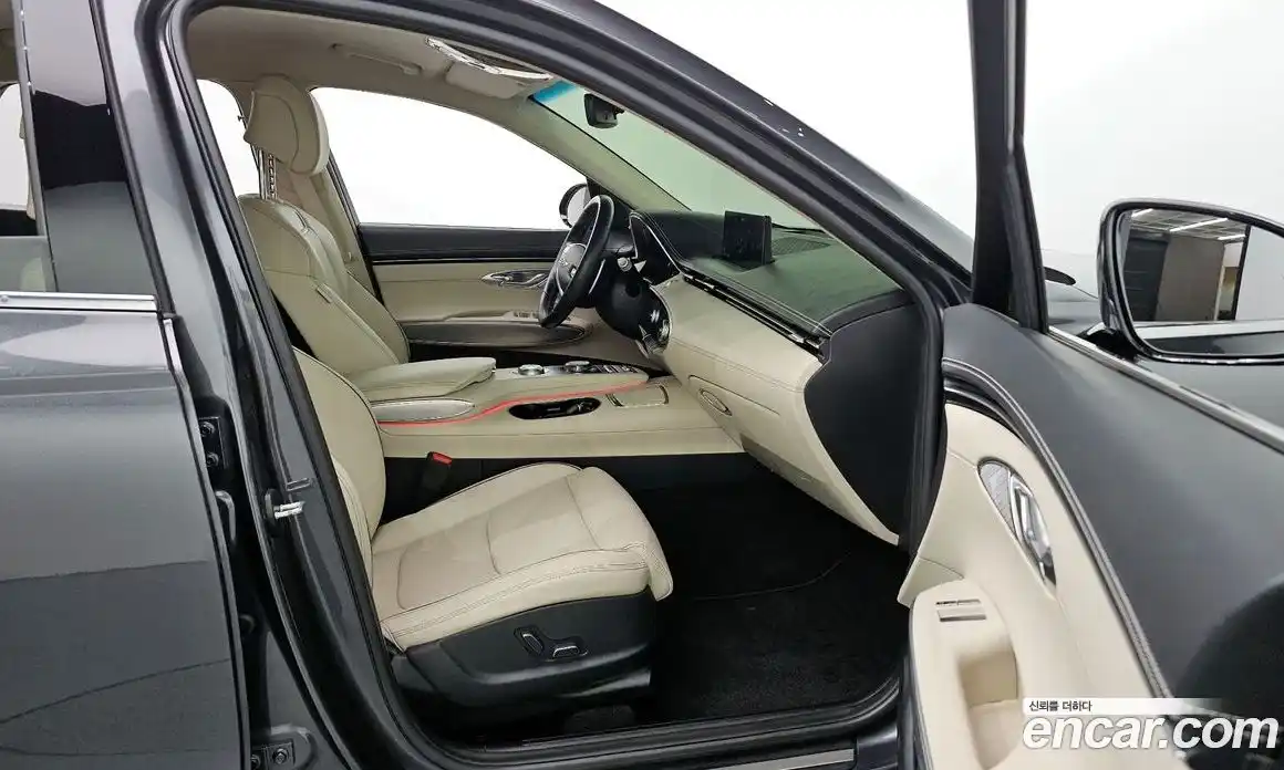 Genesis GV70 2021 2.5 Автомат в Москве № 1143813, фото 17