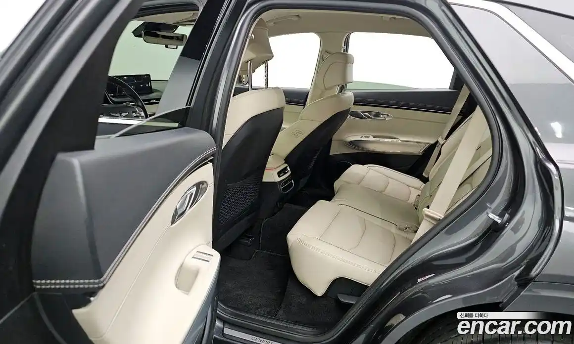 Genesis GV70 2021 2.5 Автомат в Москве № 1143813, фото 19