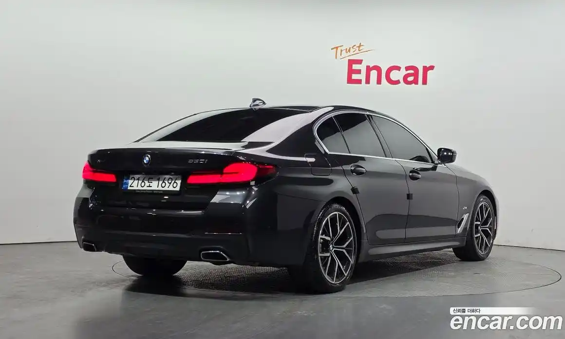 BMW 5-Series 2022 2.0 Автомат в Москве № 1146159, фото 2