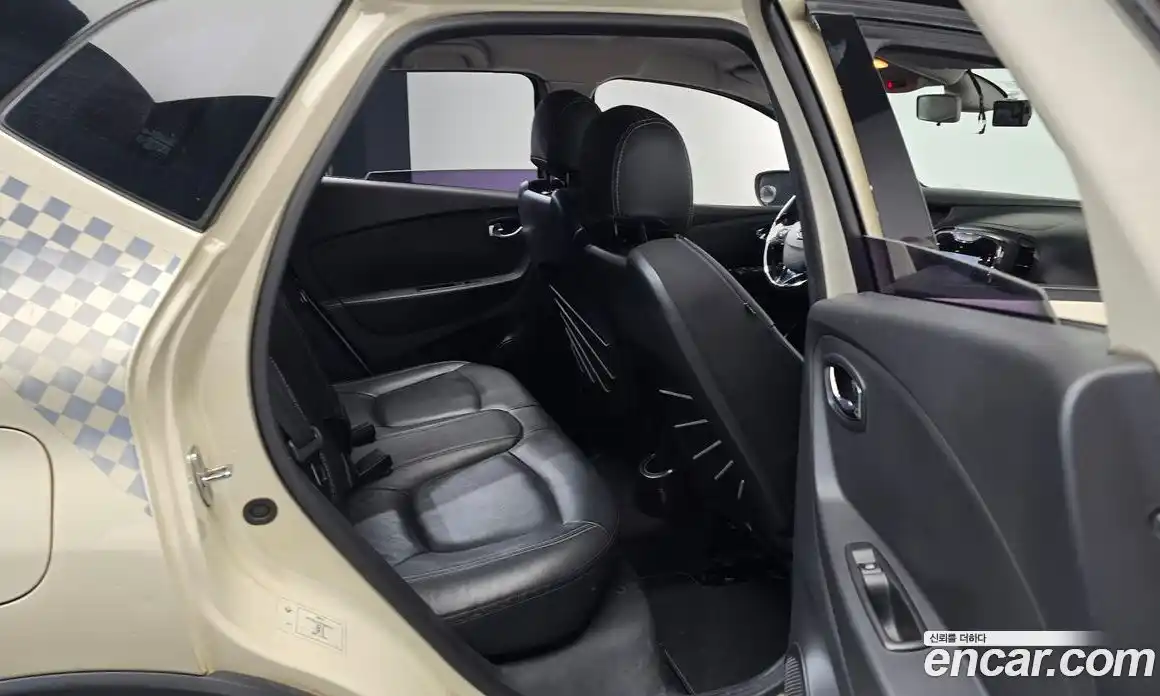 Renault QM3 2015 1.5 Автомат в Москве № 1146565, фото 12