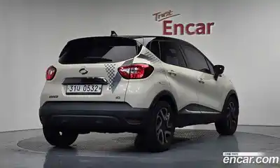 Renault QM3 2015 1.5 Автомат в Москве № 1146565, миниатюра 2