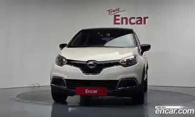 Renault QM3 2015 1.5 Автомат в Москве № 1146565, миниатюра 3