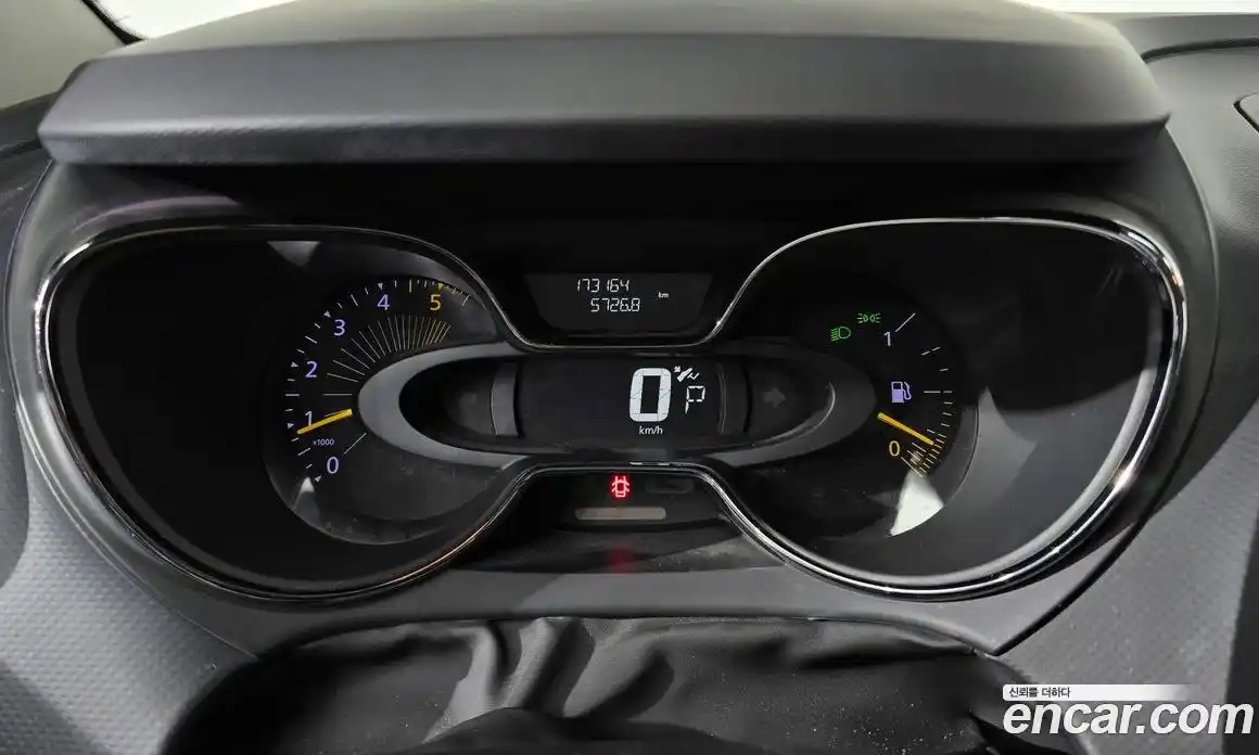 Renault QM3 2015 1.5 Автомат в Москве № 1146565, фото 8