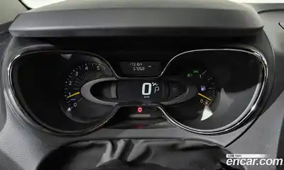 Renault QM3 2015 1.5 Автомат в Москве № 1146565, миниатюра 8