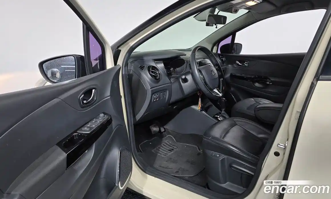 Renault QM3 2015 1.5 Автомат в Москве № 1146565, фото 10