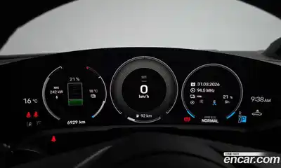 Porsche Taycan 2025 0.1 гидро в Москве № 1146659, миниатюра 8