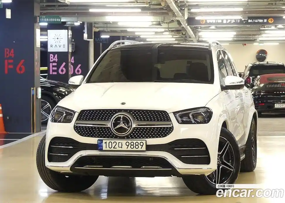 Mercedes-Benz GLE-Class 2021 3.0 гидро в Москве № 1147399, фото 1