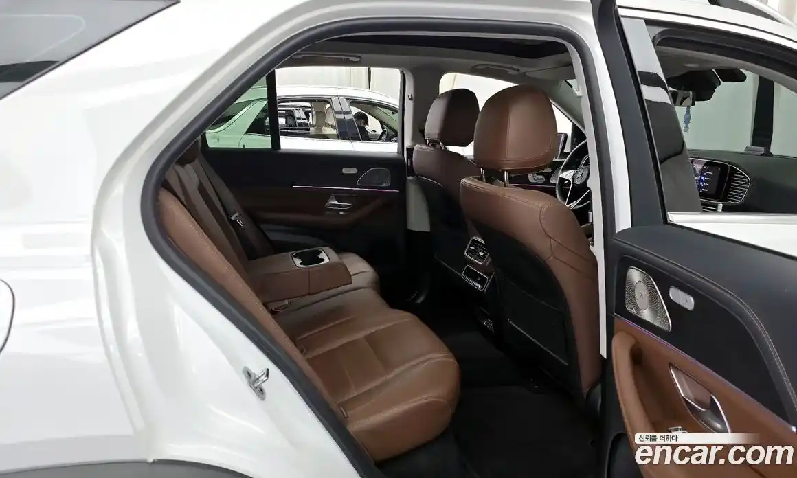 Mercedes-Benz GLE-Class 2024 2.0 Автомат в Москве № 1147499, фото 12