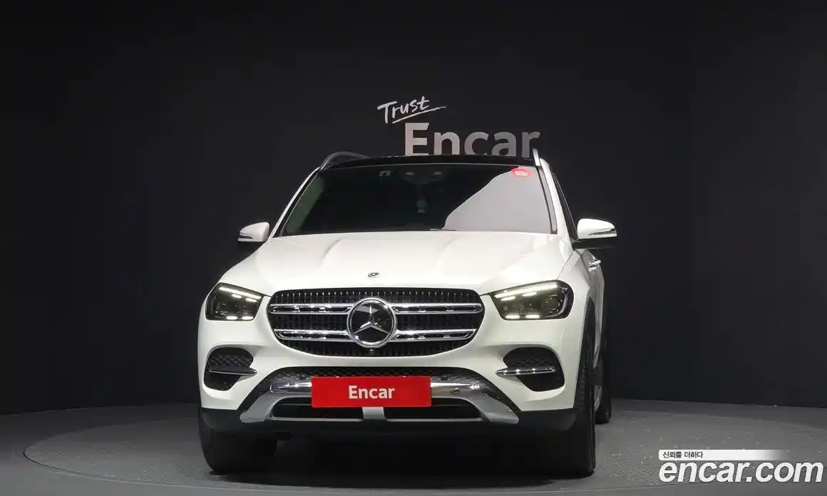 Mercedes-Benz GLE-Class 2024 2.0 Автомат в Москве № 1147499, фото 3