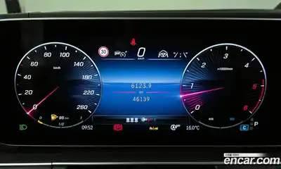 Mercedes-Benz GLE-Class 2024 2.0 Автомат в Москве № 1147499, миниатюра 8